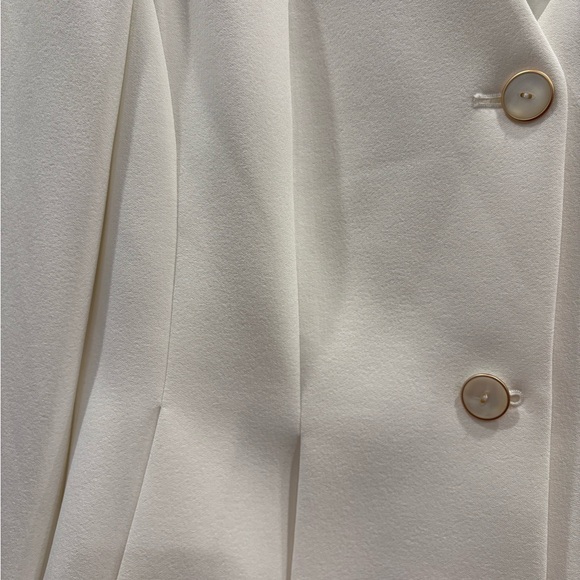 Preston & York White Blazer - Picture 5 of 12